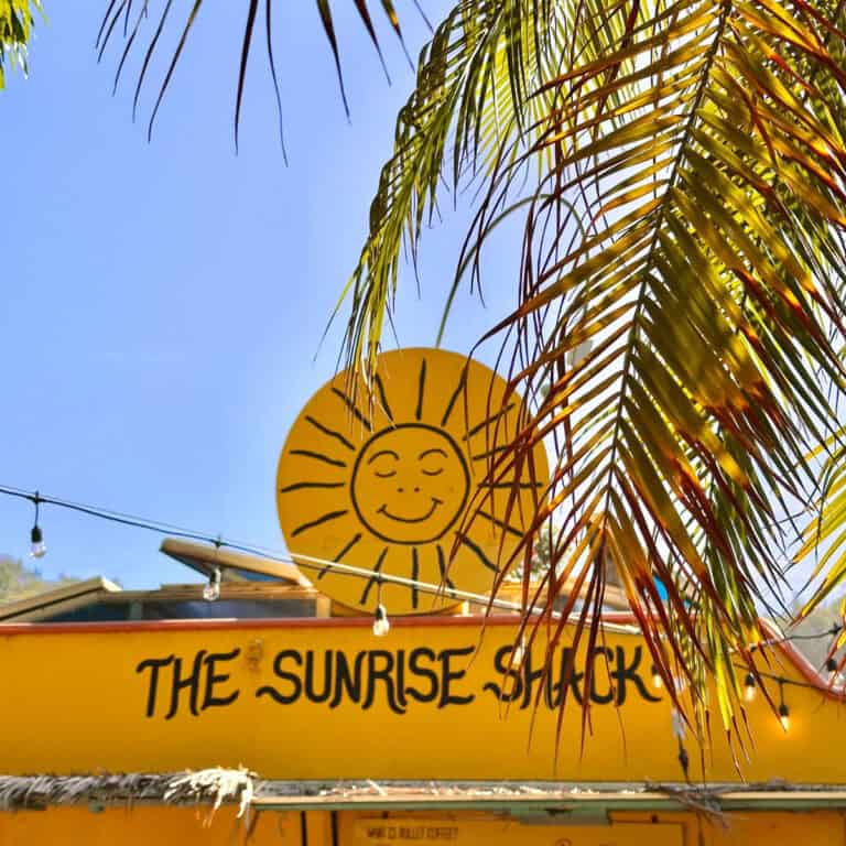 Is the Most Photographed Smoothie Bowl Spot in Hawaii Really Worth the Hype?