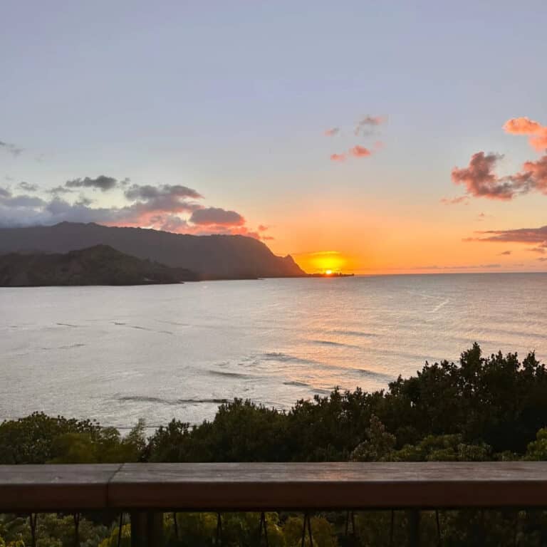 Don’t Leave Kauai Without Sunset Drinks at This Spot