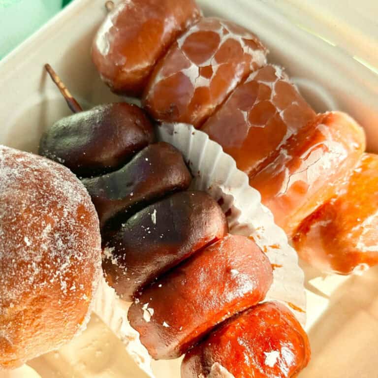 The 100 Year Old Maui Bakery That Locals Still Line Up For Every Morning